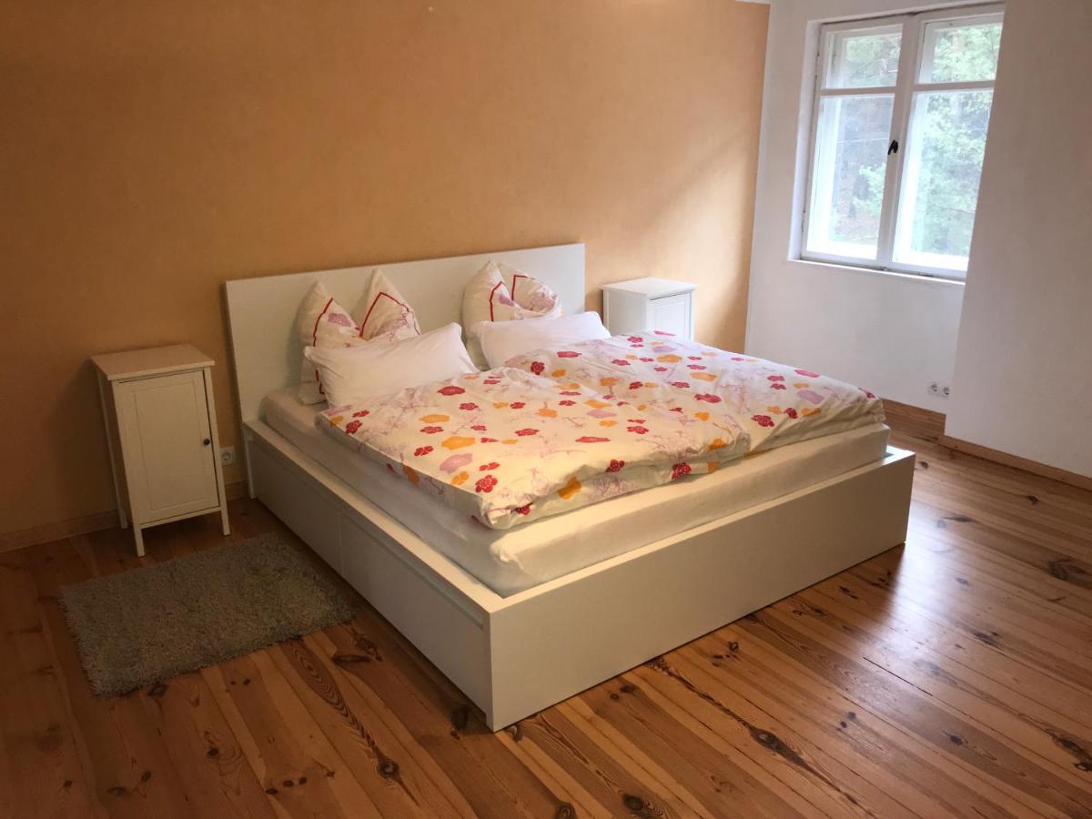 Sanierte Moeblierte Altbauwohnung Am Waldrand Fuer Bis Zu 6 Personen Appartement Borkheide