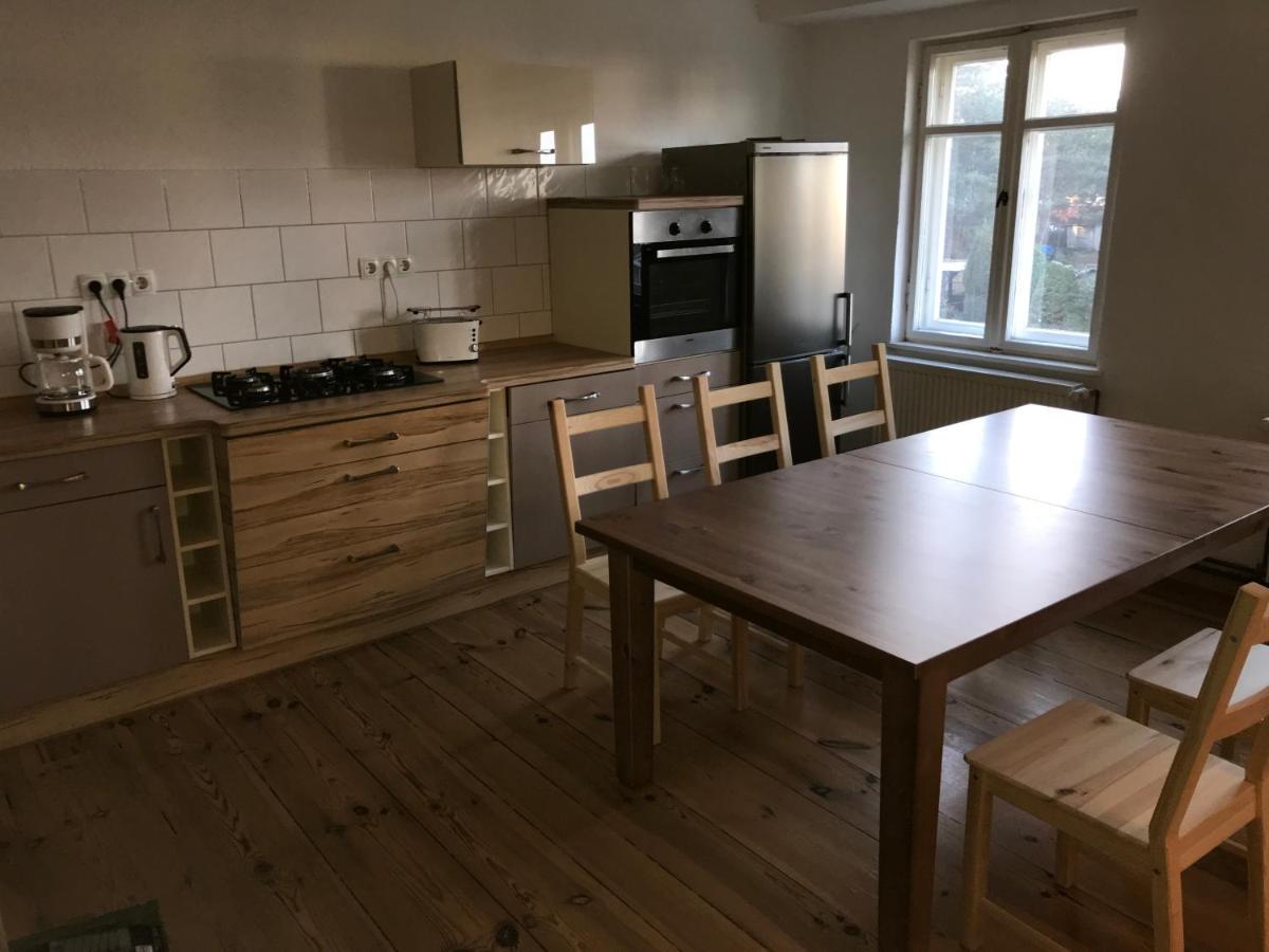 Sanierte Moeblierte Altbauwohnung Am Waldrand Fuer Bis Zu 6 Personen Appartamento *
