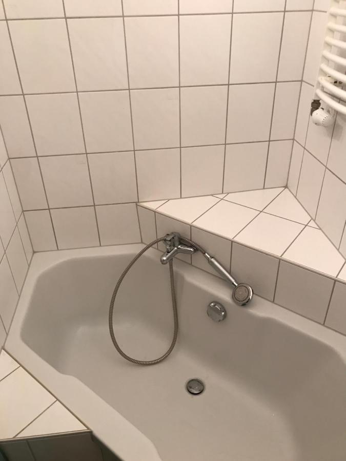 Sanierte Moeblierte Altbauwohnung Am Waldrand Fuer Bis Zu 6 Personen *